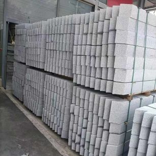 乐山芝麻白树围石 树池