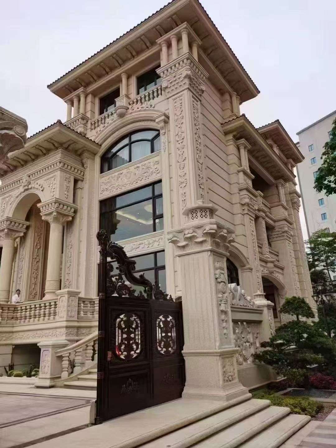 乐山黄金麻别墅外墙异形定制