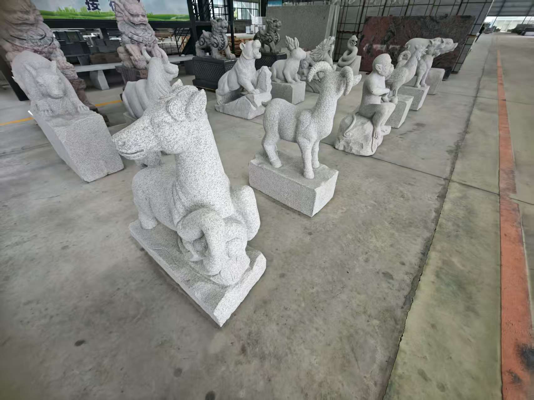 乐山芝麻白雕刻 十二生肖 异形雕刻