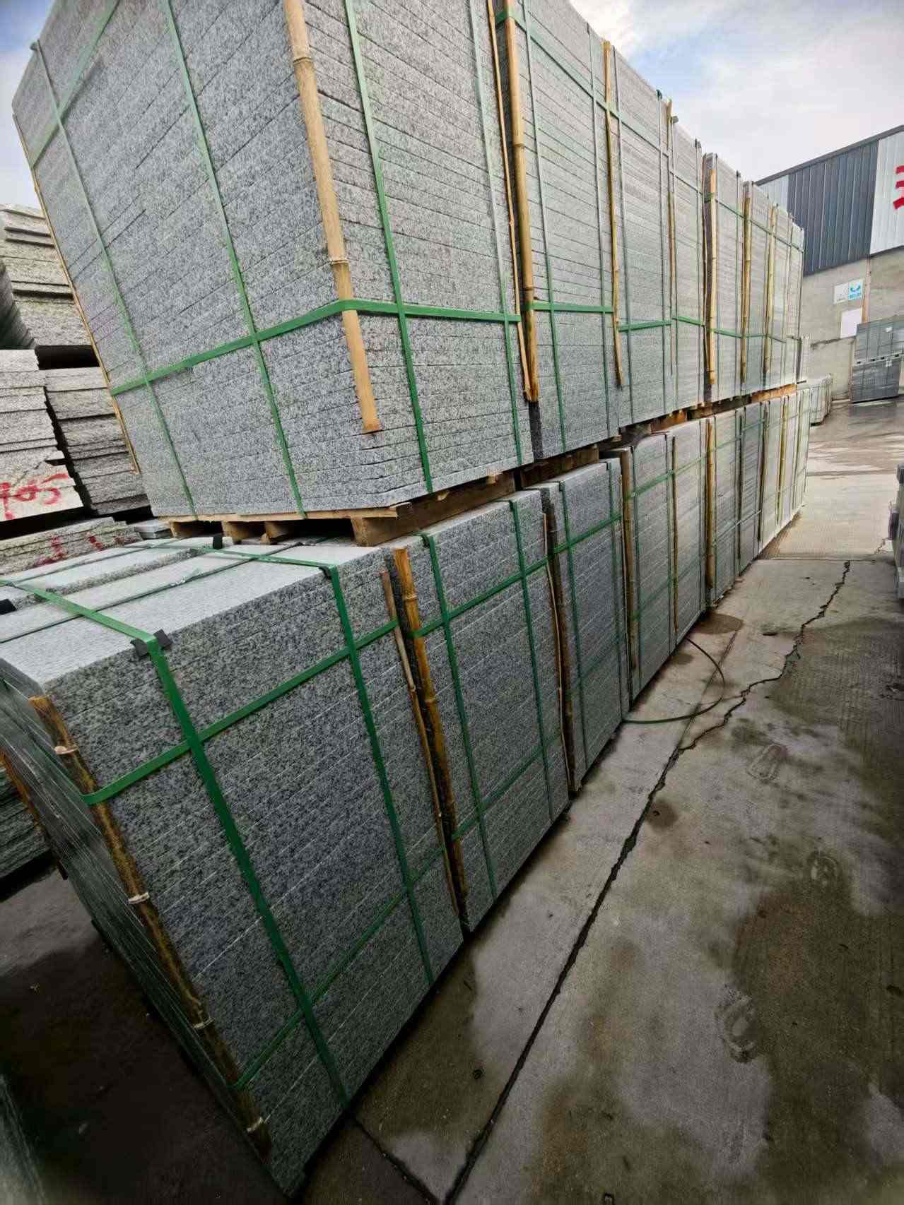 乐山芝麻白地铺版 石材地铺石